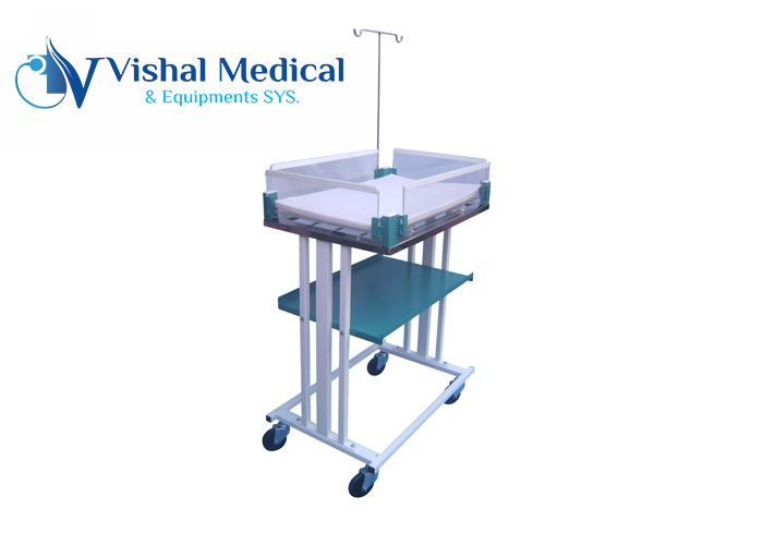 INFANT CARE TROLLEY